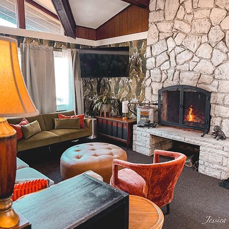 New Ashford The Springs Motel מראה חיצוני תמונה
