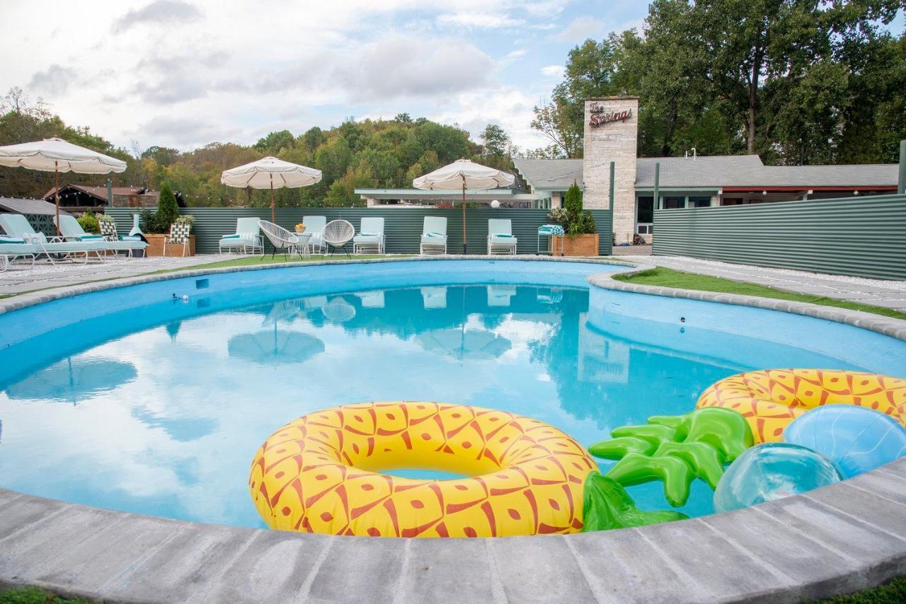 New Ashford The Springs Motel מראה חיצוני תמונה